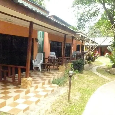 Cheers Garden Chalet Kampong Ayer Batang Bagian luar foto