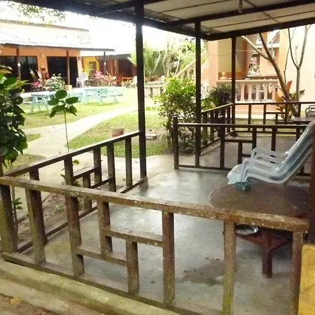 Cheers Garden Chalet Kampong Ayer Batang Bagian luar foto
