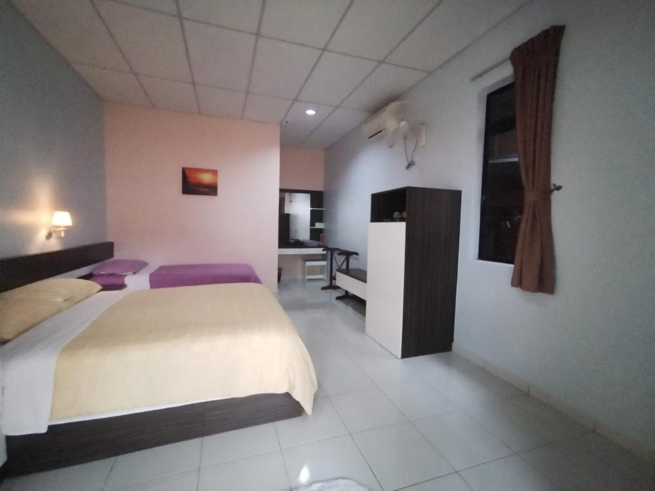 Cheers Garden Hotel 3*