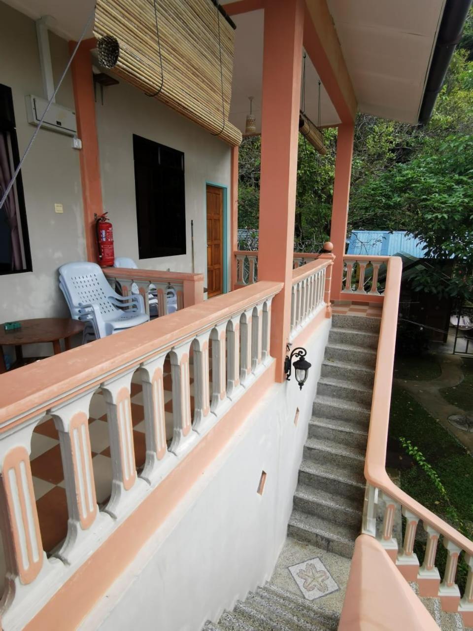 Cheers Garden 3* Kampong Ayer Batang